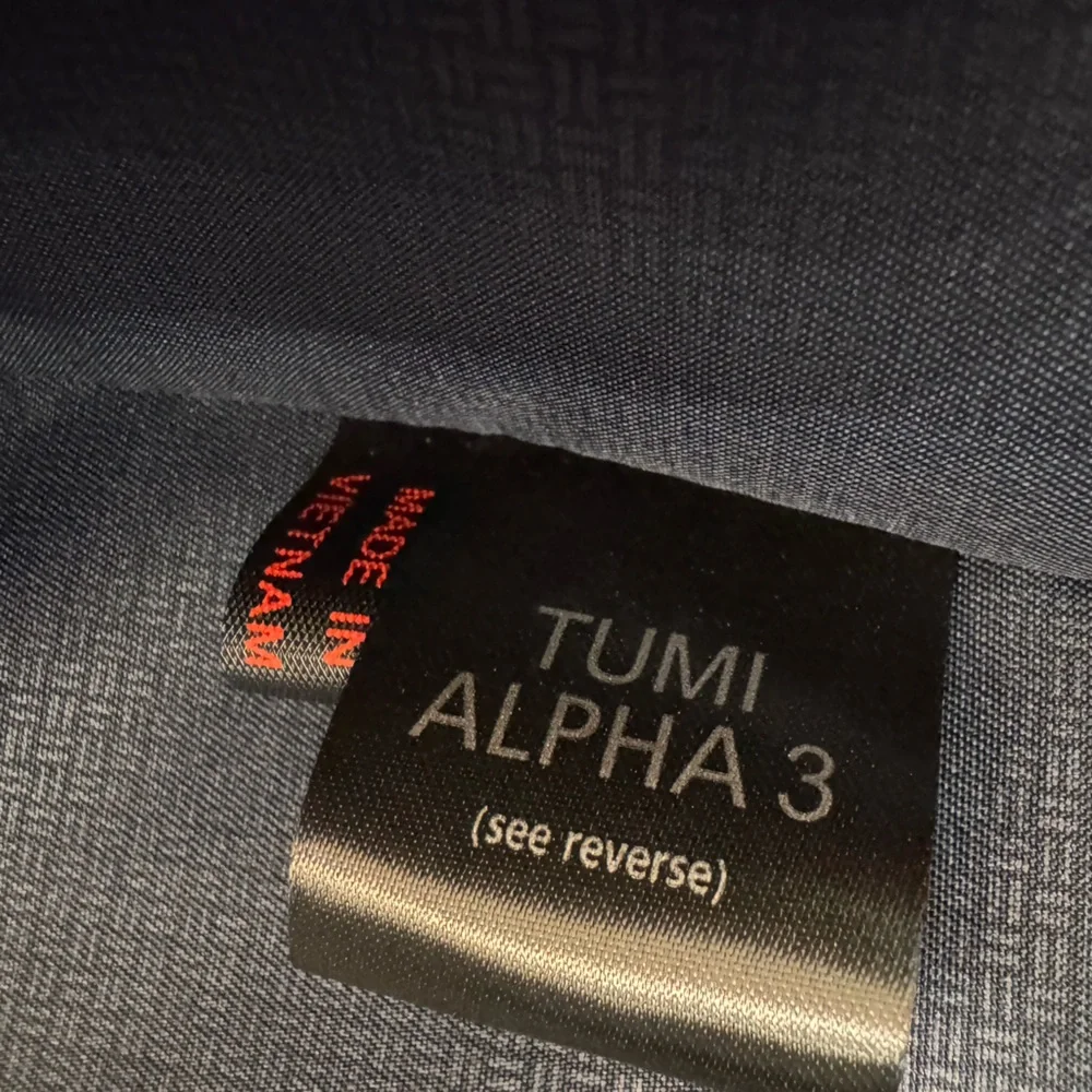 TUMI ALPHA Extended Trip Expandable 4 Wheeled Packing Case